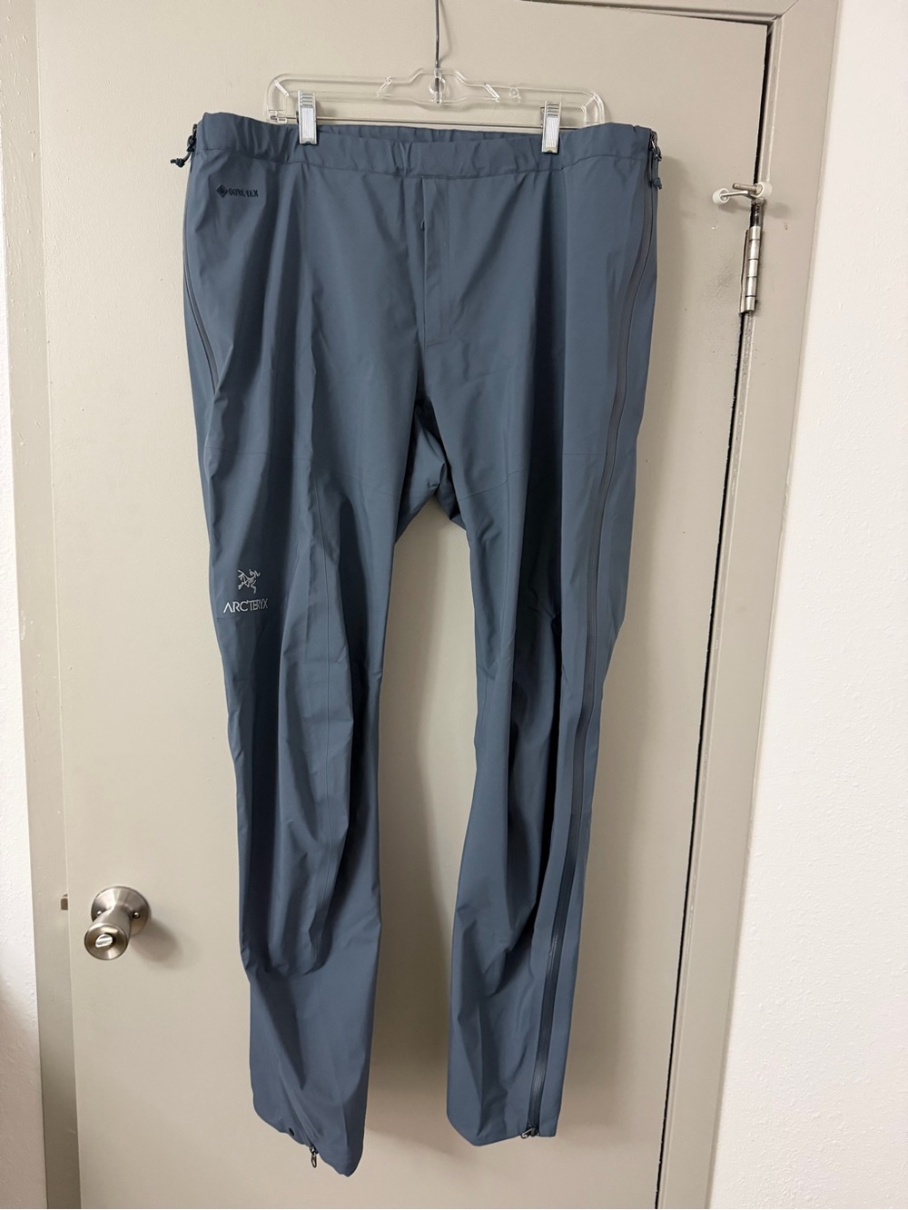 Arc’teryx Gore-Tex Rain Pants Men’s XL Blue Waterproof Full Zip Shell